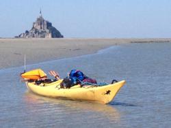 La maison d'hôtes Les Bruyères du Mont vous accueille dans la Baie du Mont Saint Michel 12 km du Mont St Michel entre St Malo et Granville  Nous vous proposons un séjour entre Bretagne et Normandie au sein de 4 chambres  et un gîte de charme. 