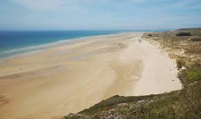 La maison d'hôtes Les Bruyères du Mont vous accueille dans la Baie du Mont Saint Michel 12 km du Mont St Michel entre St Malo et Granville  Nous vous proposons un séjour entre Bretagne et Normandie au sein de 4 chambres  et un gîte de charme. 