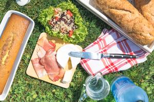 Picnic basket  Bruyères du Mont